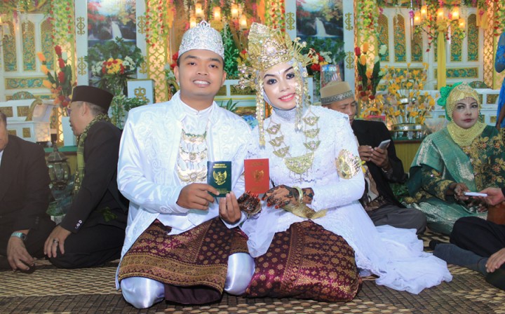 7 MANFAAT MENIKAH DI USIA MUDA